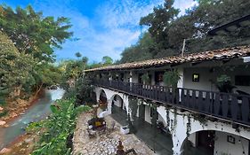 Garden Hotel